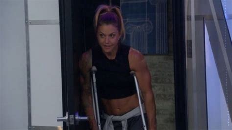 christmas abbott feet|‘Big Brother 19’ Live Feeds: Christmas’s Surgery。